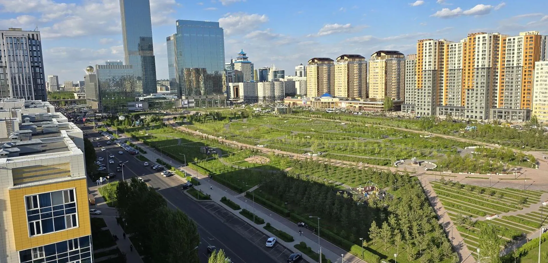 Apartment Апартаменты В Центре Города Возле Линейного Парка И Ботанических Садов Nur-Sultan  Kazakhstan